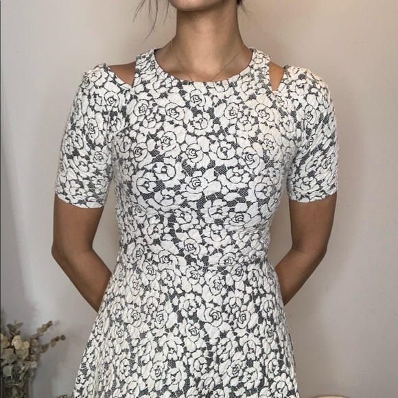 Mini Dress - Picture 5 of 8